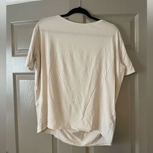 Lululemon women’s T-shirt